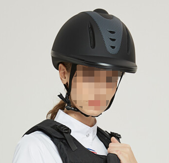 某款馬術(shù)頭盔