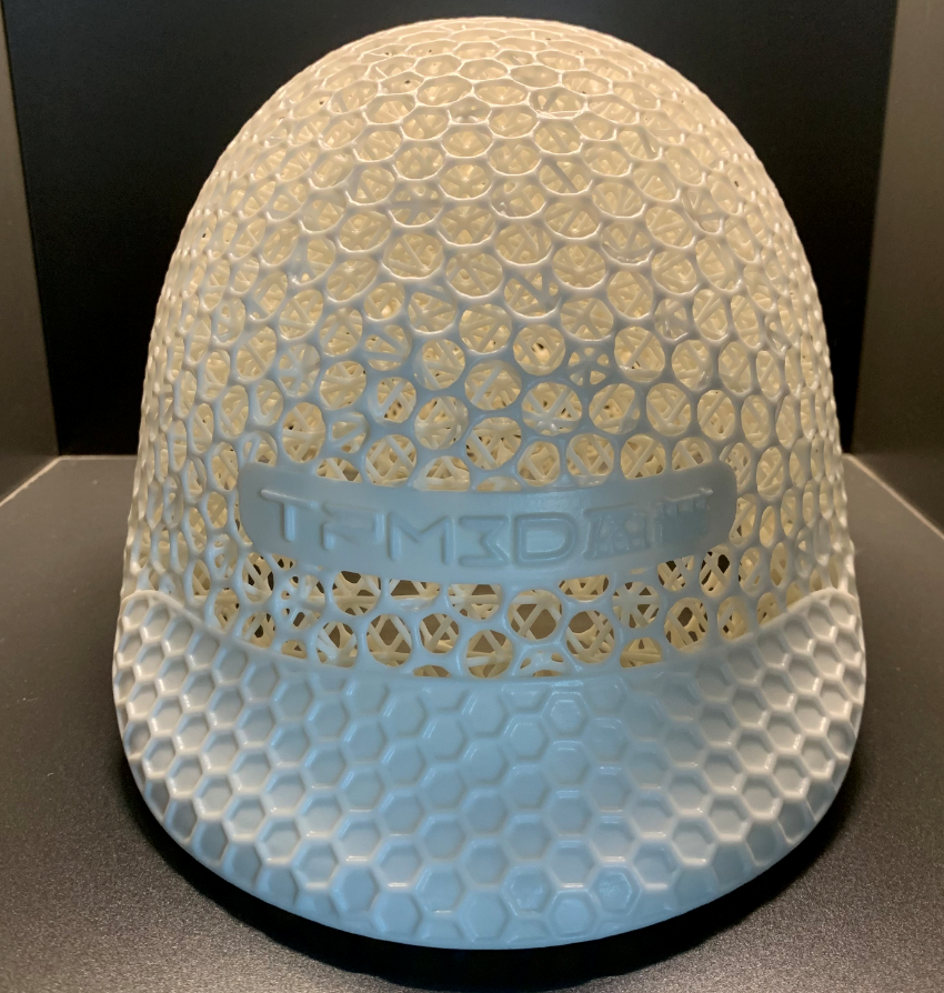 初版馬術(shù)頭盔設(shè)計(jì)